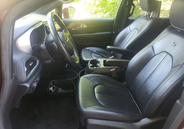 Chrysler Pacifica cena 116000 przebieg: 23000, rok produkcji 2019 z Nowy Targ małe 191